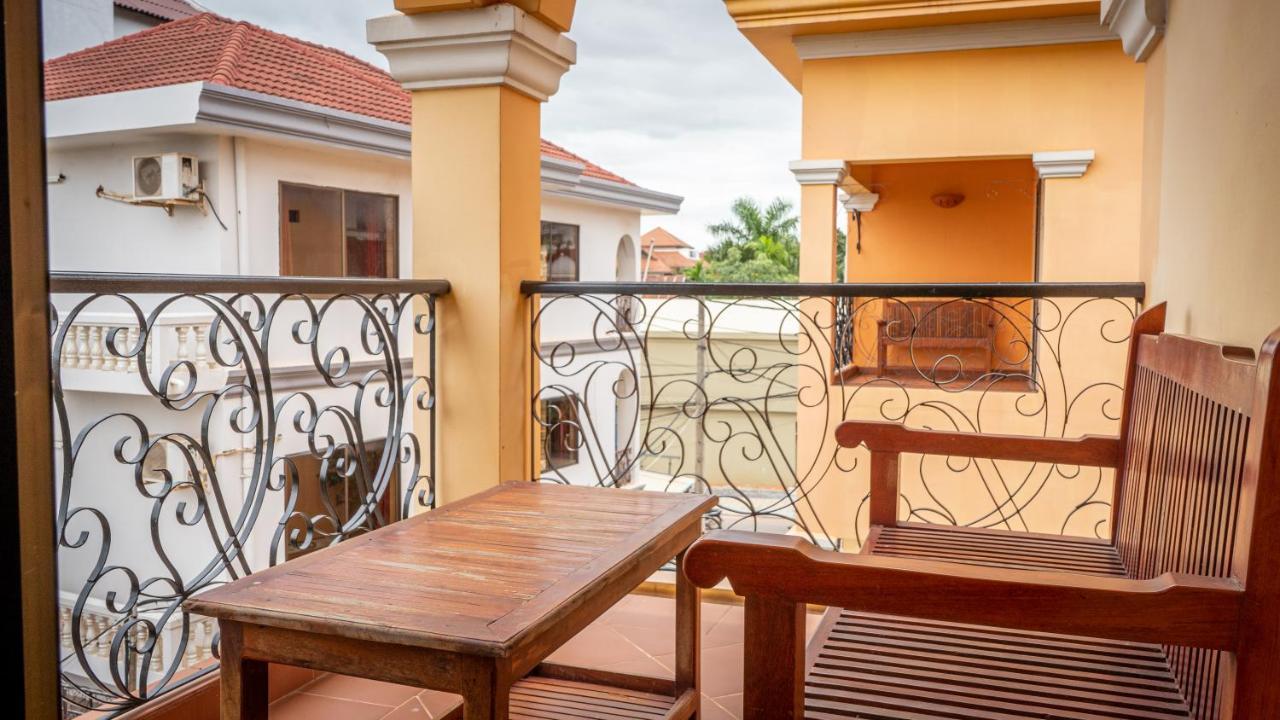 Den Hotel Totonou Siem Reap Eksteriør bilde